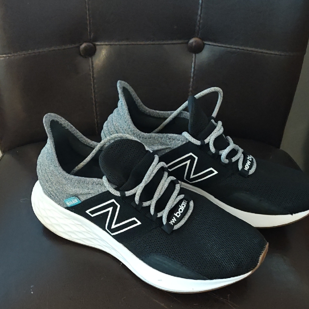 New Balance Black and Gray Running Shoes